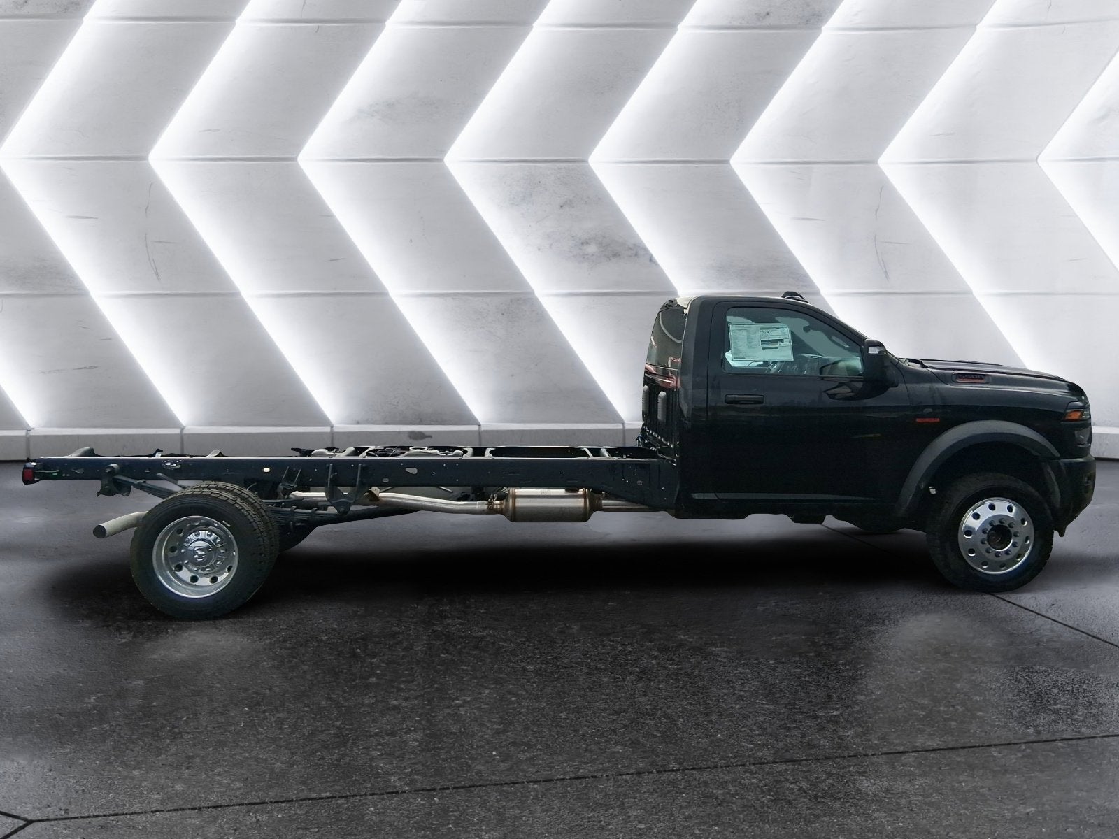 2026 RAM 5500 Chassis Cab Tradesman LEVEL 2 120" C/A