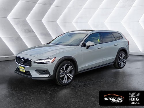 2025 Volvo V60 Cross Country B5 Plus