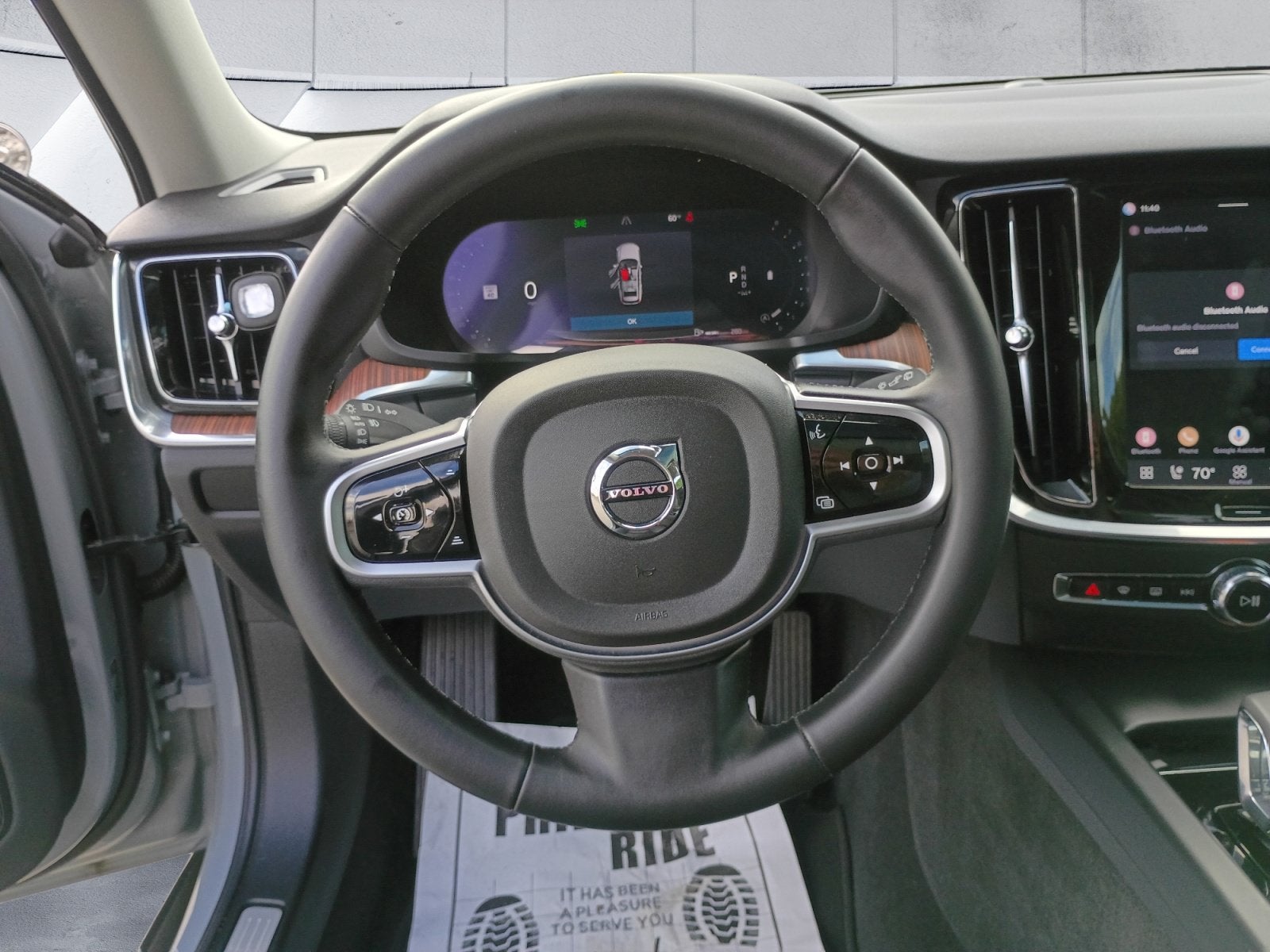 2025 Volvo V60 Cross Country B5 Plus