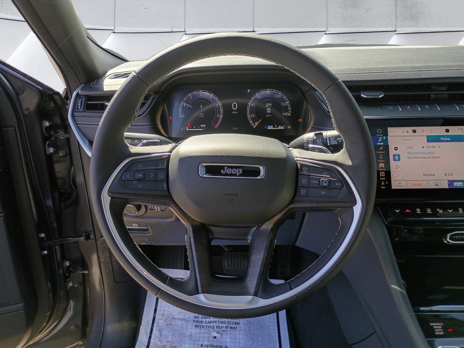 2026 Jeep Grand Cherokee Laredo Altitude