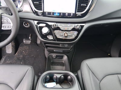 2026 Chrysler Voyager LX